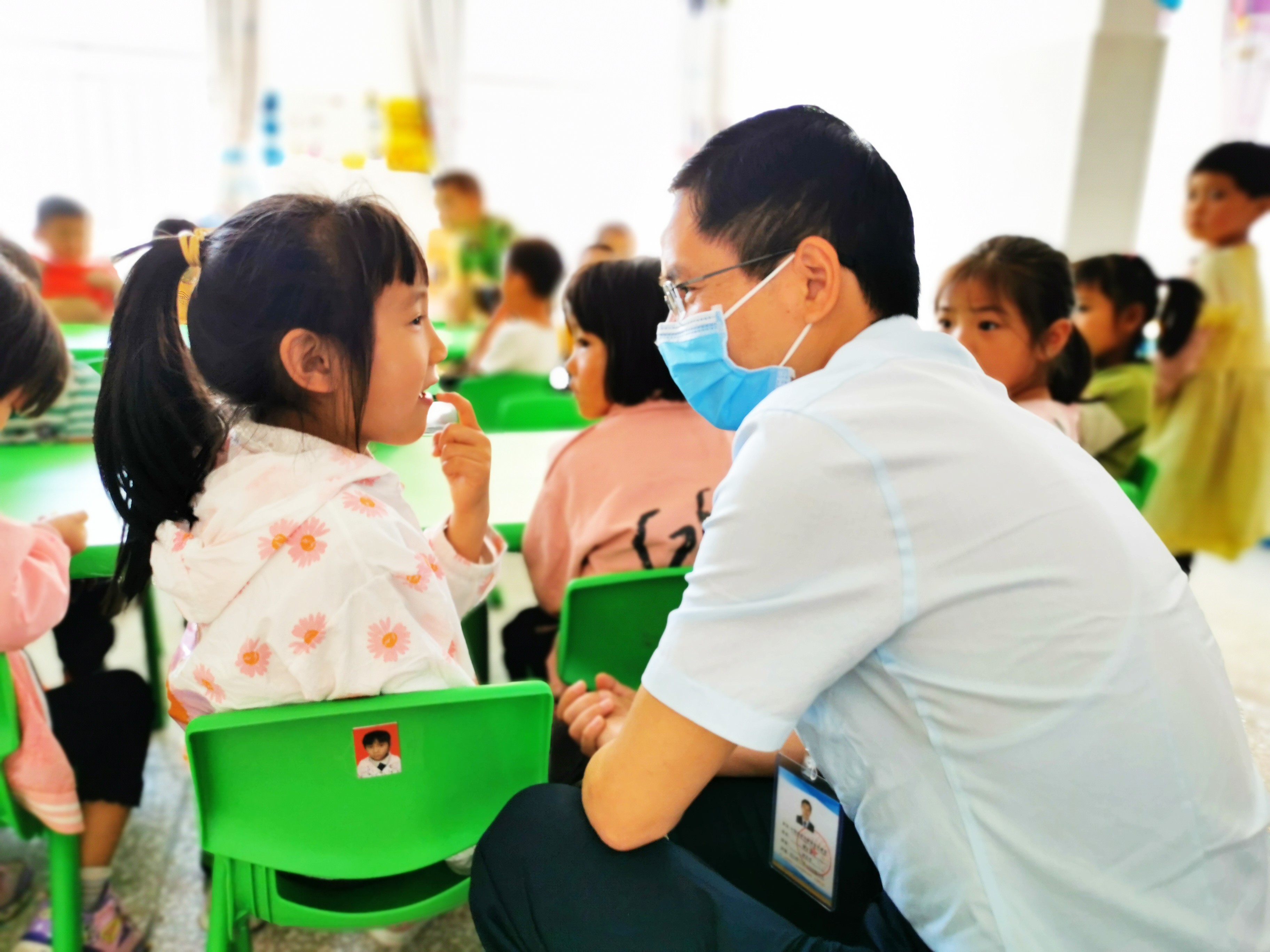 多措并举深入推进“学普”行动——促进会“学前学会普通话”项目组扎实开展工作