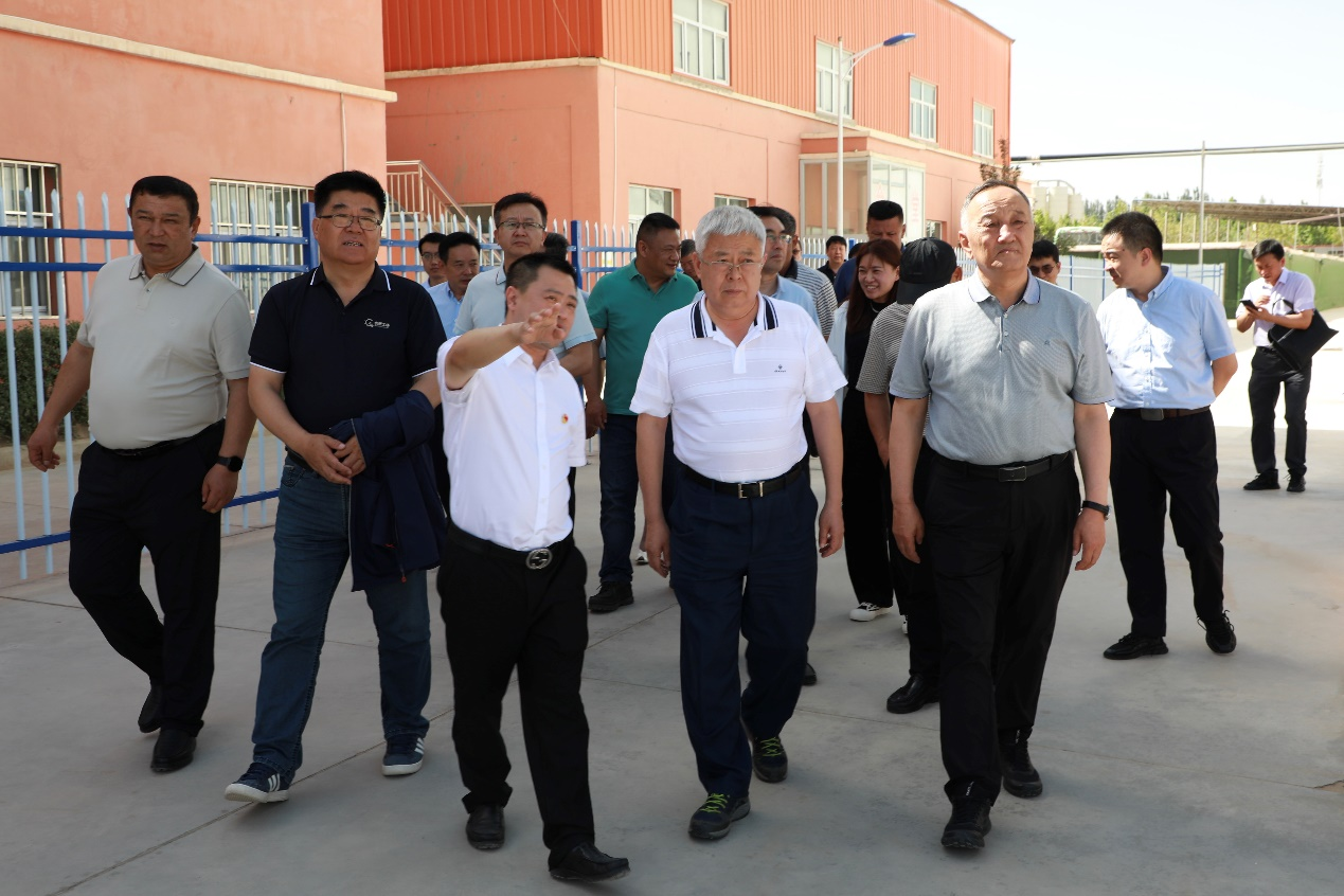 刘永富会长带队在喀什开展产业调研