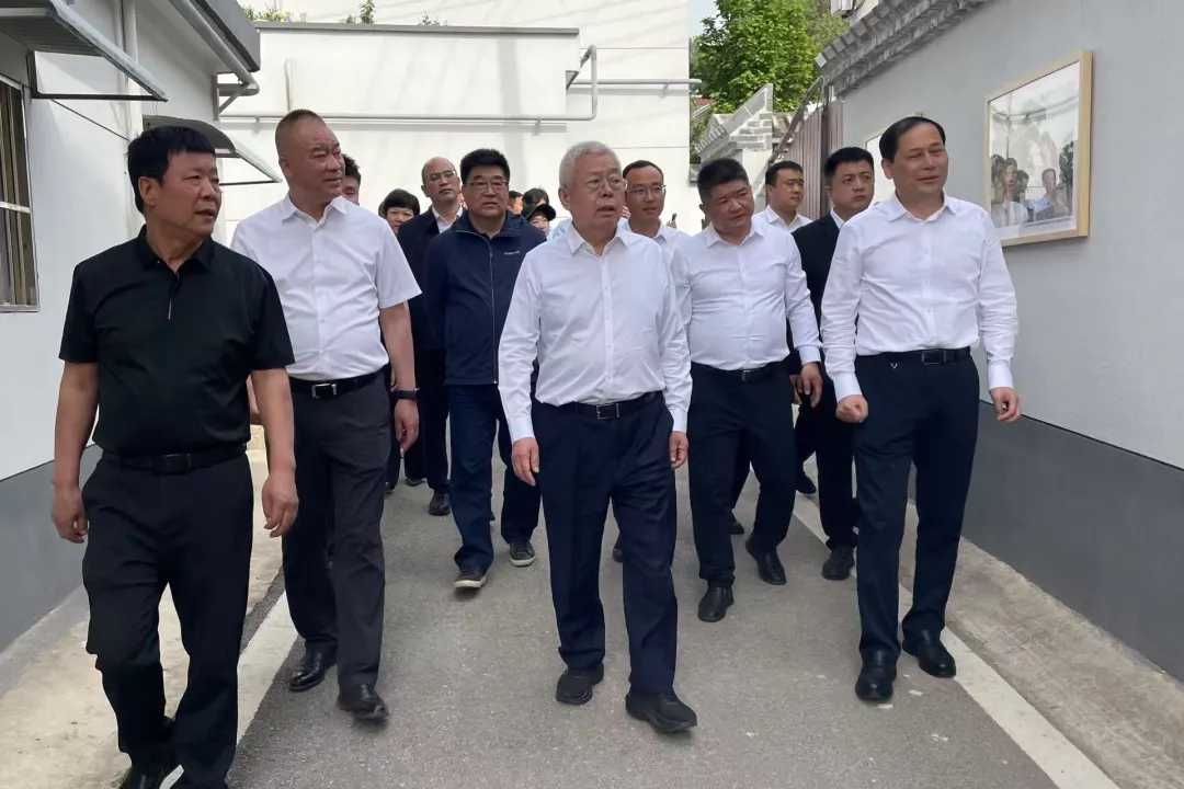 刘永富在陕西开展特色优势产业和消费帮扶调研